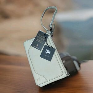 Frye Womens Melissa Zip Around Wallet Parchment Genuine Leather Canvas Lined